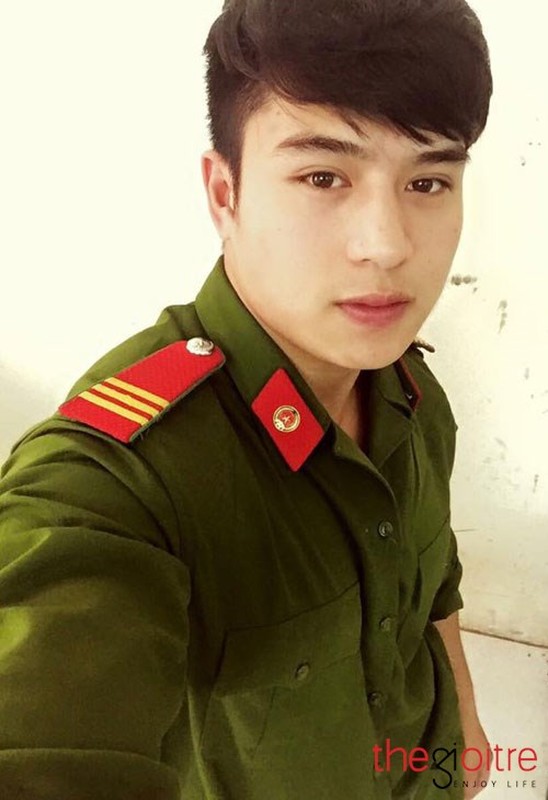 Hot boy canh sat co body 6 mui day nam tinh-Hinh-6