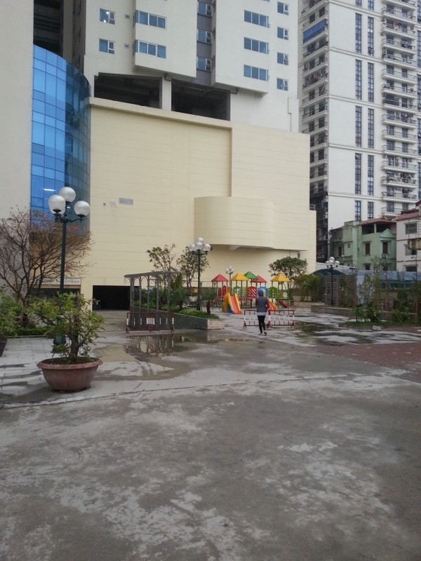 Can canh sai pham khung va nhech nhac o chung cu Ho Guom Plaza-Hinh-16