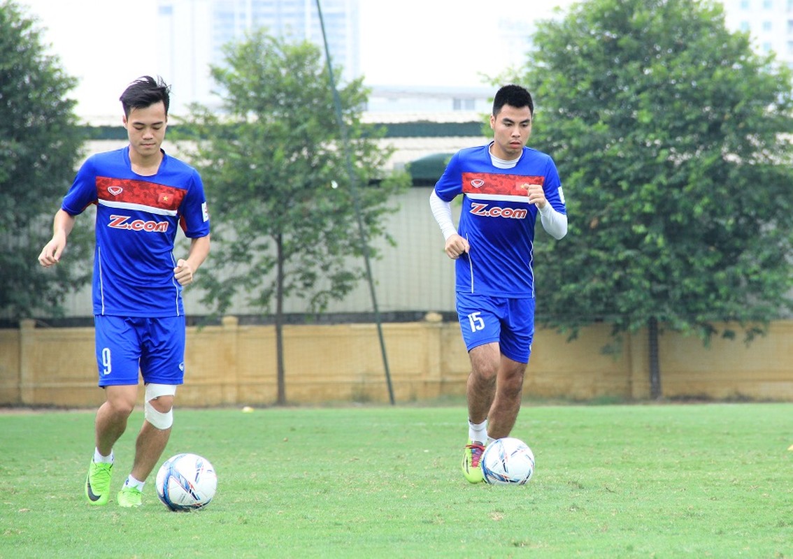 Ai se thay the Van Thanh o DTQG Viet Nam tai AFF Cup 2018?-Hinh-10