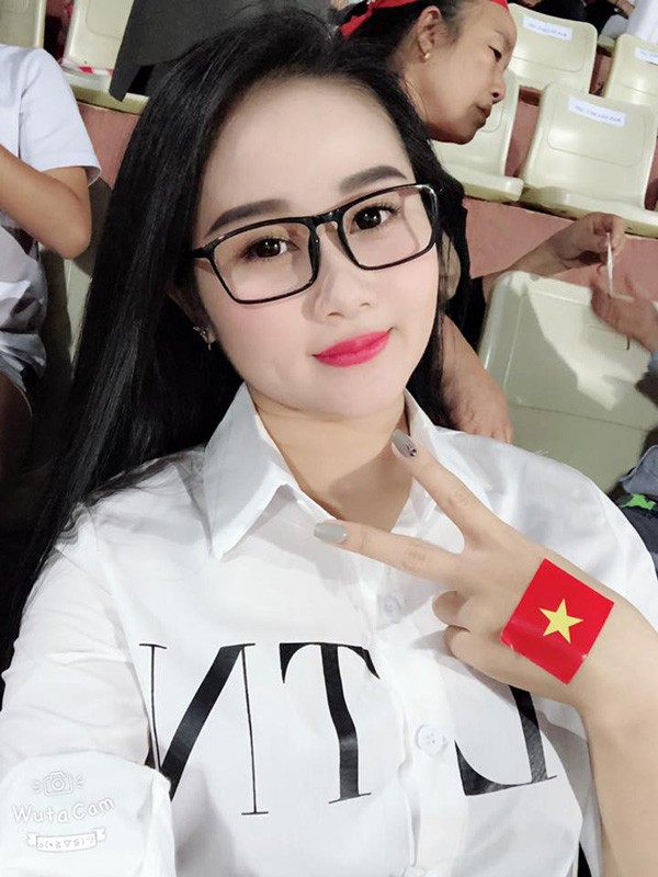 Vao ban ket AFF Cup 2018, tuyen thu Viet Nam khoe nguoi yeu cuc xinh-Hinh-6