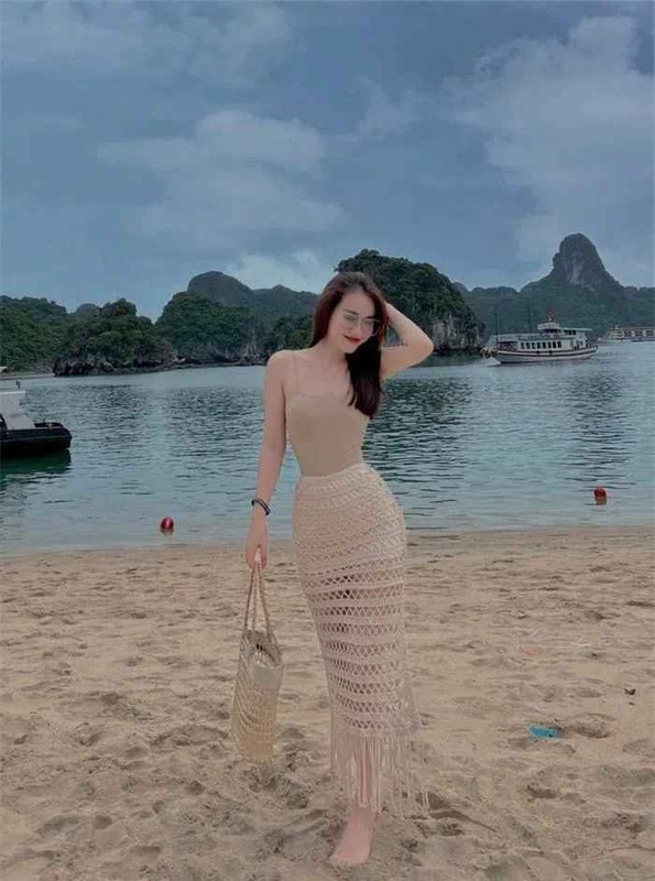 Dien bikini, nu MC dep nhat nhi VTV khien netizen khen het loi-Hinh-6