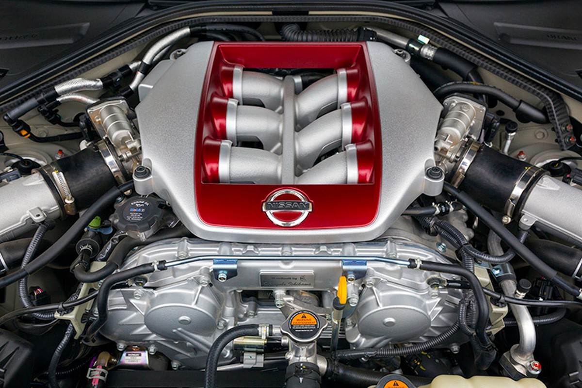 Nissan ra mat GT-R 2016 Gold Edition mung sinh nhat 45 nam-Hinh-11