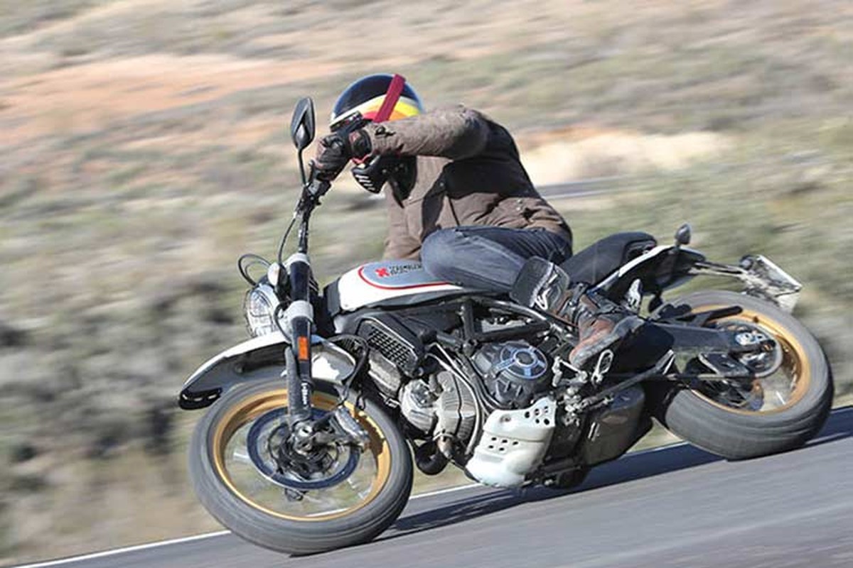 Xe moto Ducati Scrambler Desert Sled do Touring dam ca tinh-Hinh-9