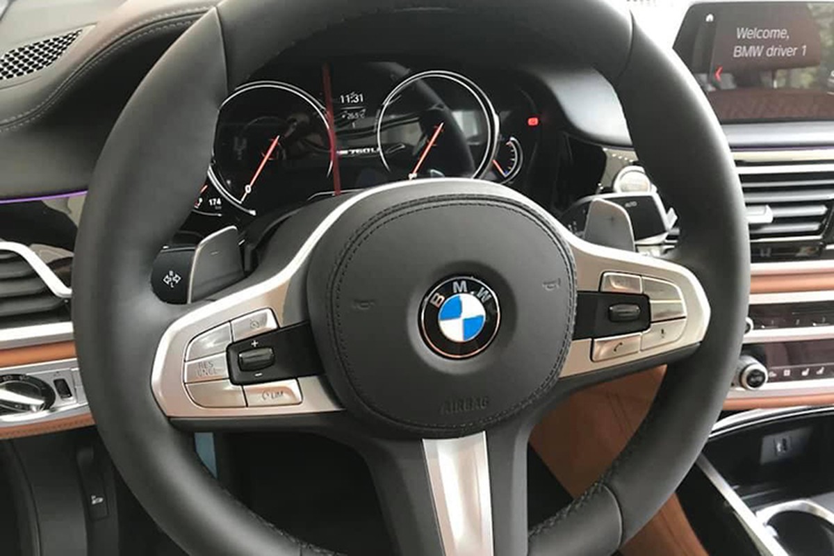 Can canh BMW M760Li 2019 gia 13 ty tai Sai Gon-Hinh-7