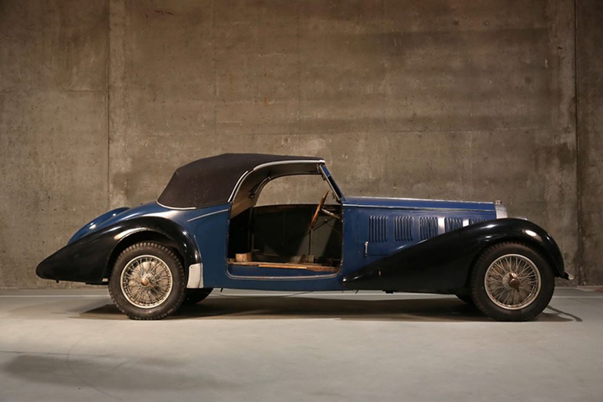 Dan sieu xe Bugatti co gia trieu do bo xo trong nha kho-Hinh-5