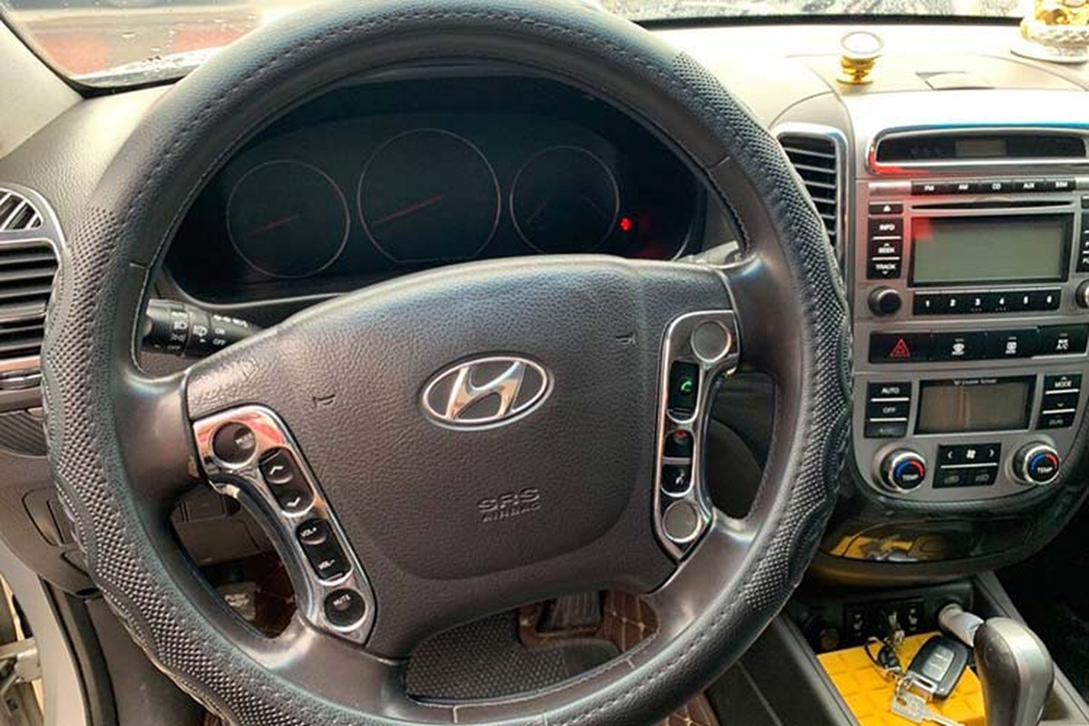 Hyundai Santa Fe SLX dung hon 10 nam ban hon 600 trieu dong-Hinh-6