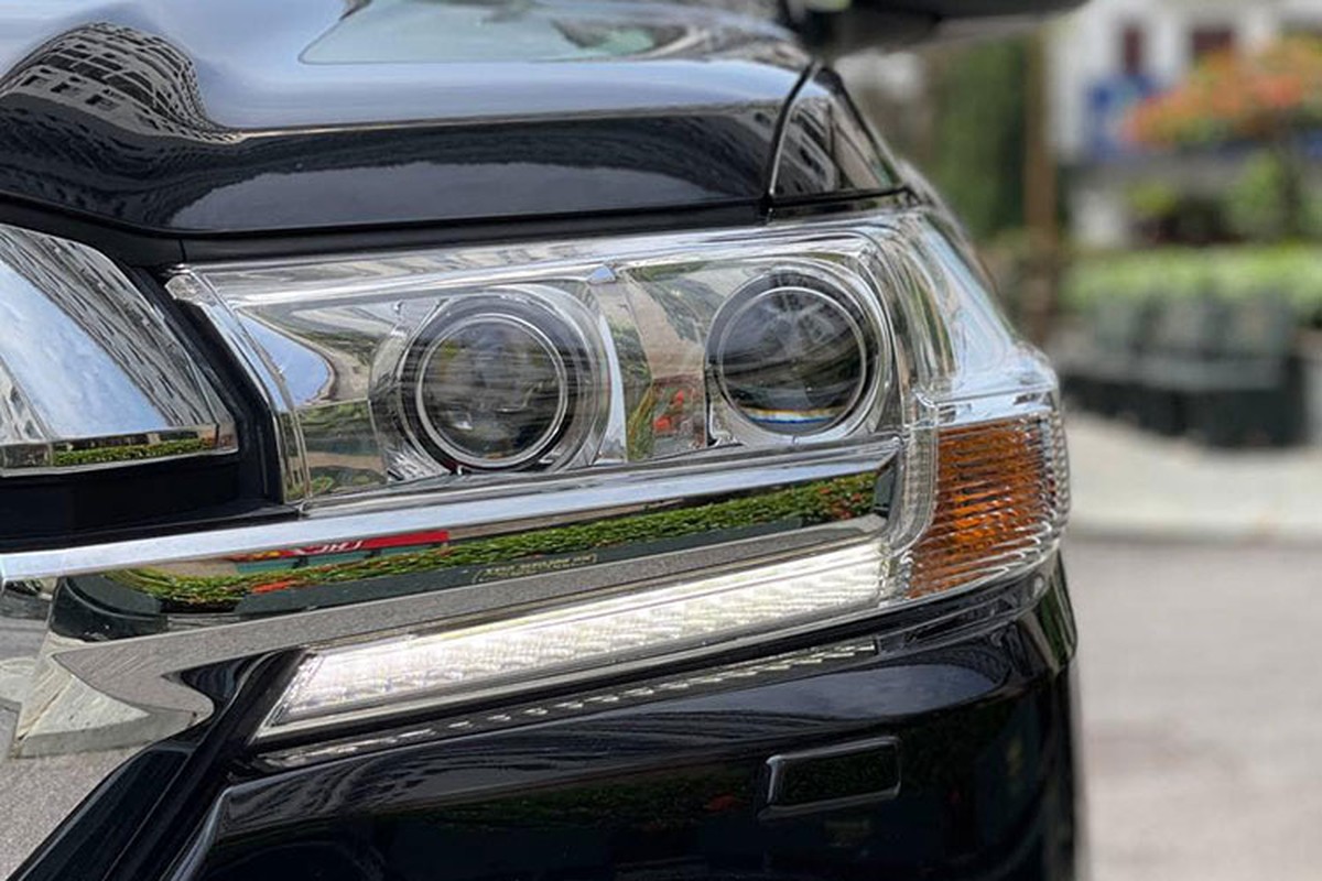 Cận cảnh Toyota Land Cruiser 2021 cũ hơn 5 tỷ đồng ở Hà Nội - Hình 3 Can canh Toyota Land Cruiser 2021 cu hon 5 ty dong o Ha Noi-Hinh-3