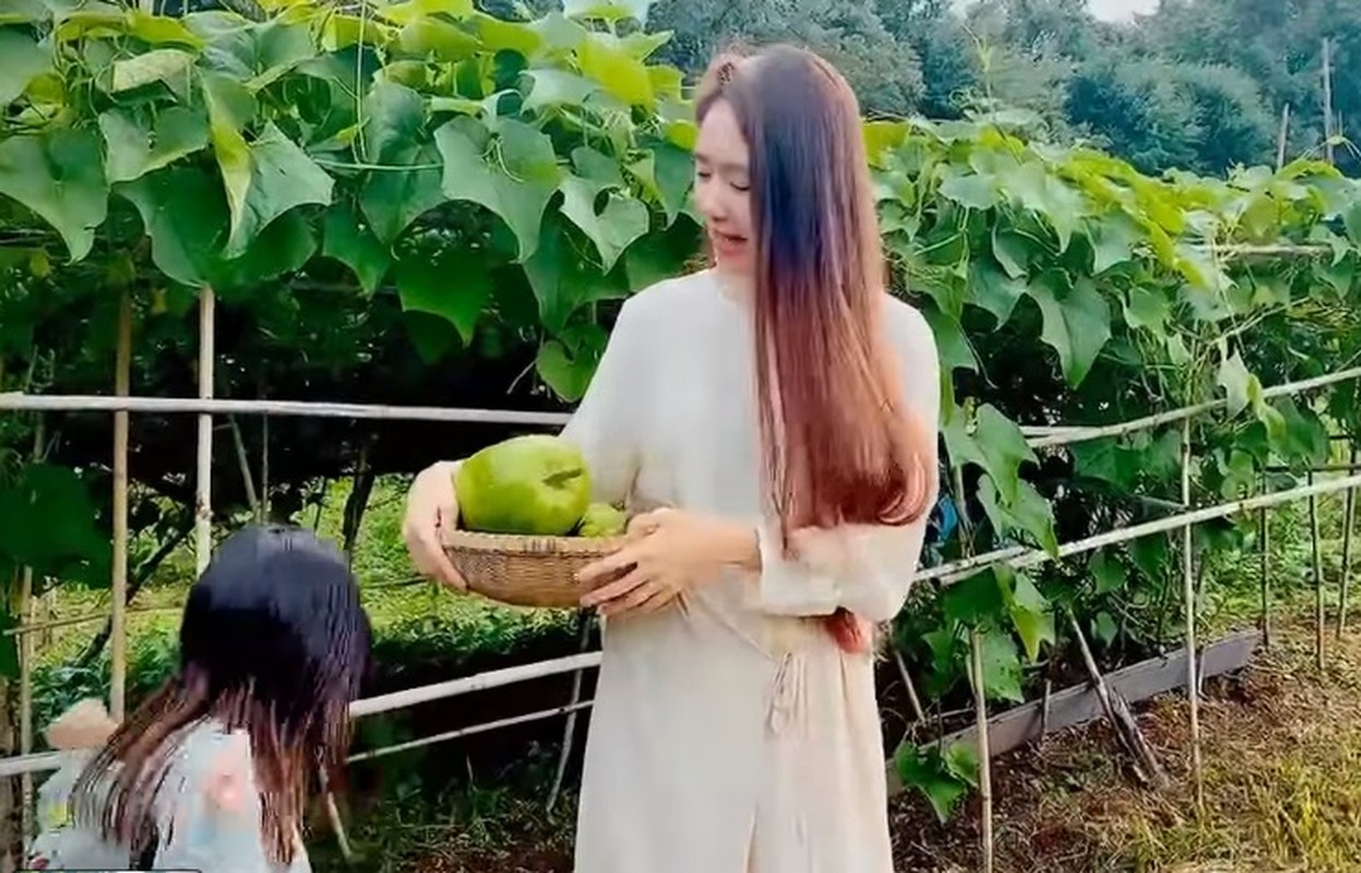 Man nhan khu vuon trong rau nuoi ga cua Ly Hai - Minh Ha o ngoai o