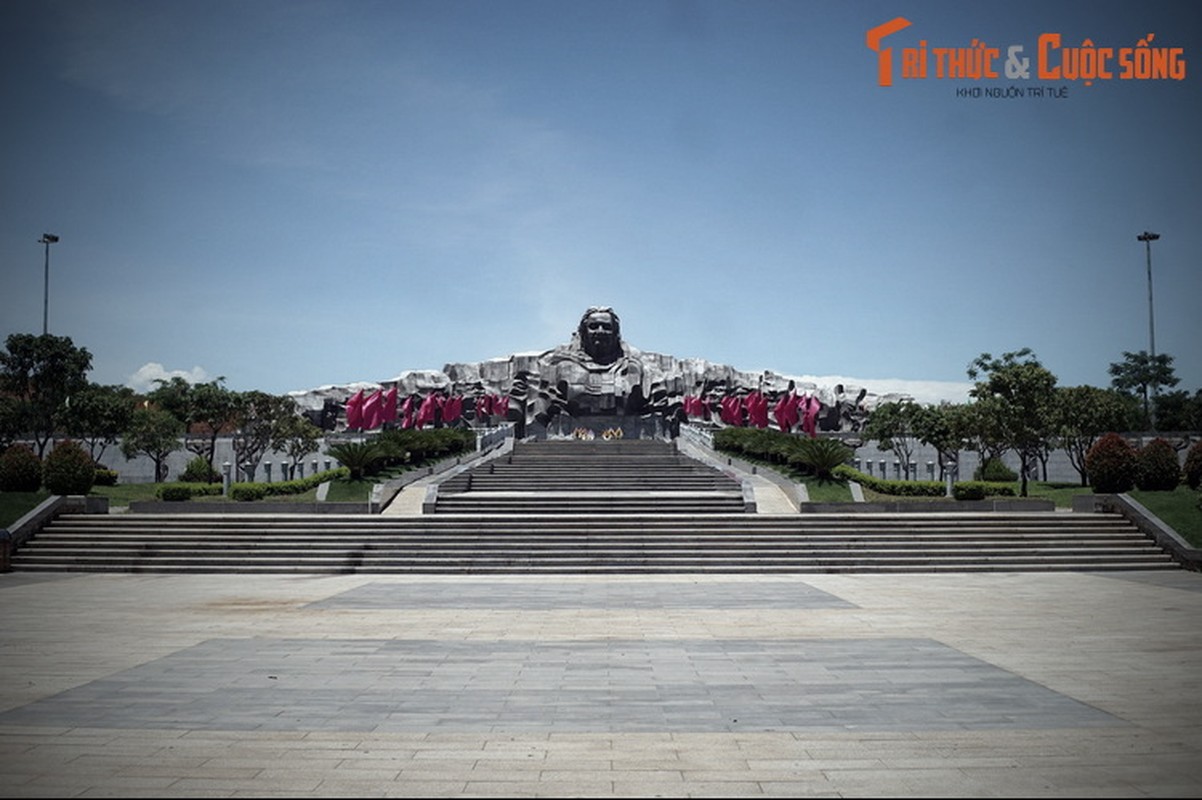 Cuộc đời huyền thoại của bà mẹ Việt Nam có 9 con là liệt sĩ Cuoc doi huyen thoai cua ba me Viet Nam co 9 con la liet si