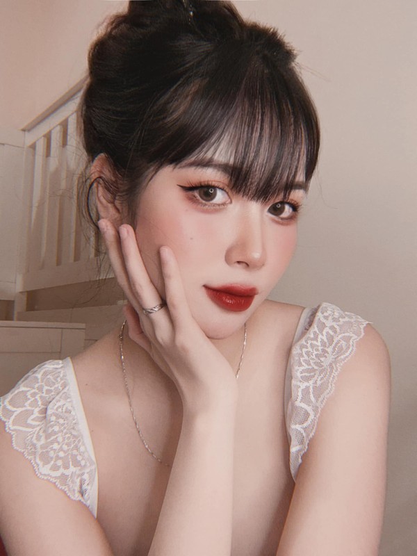 Hot girl Quang Ninh dep “la”, netizen khong the roi mat-Hinh-8