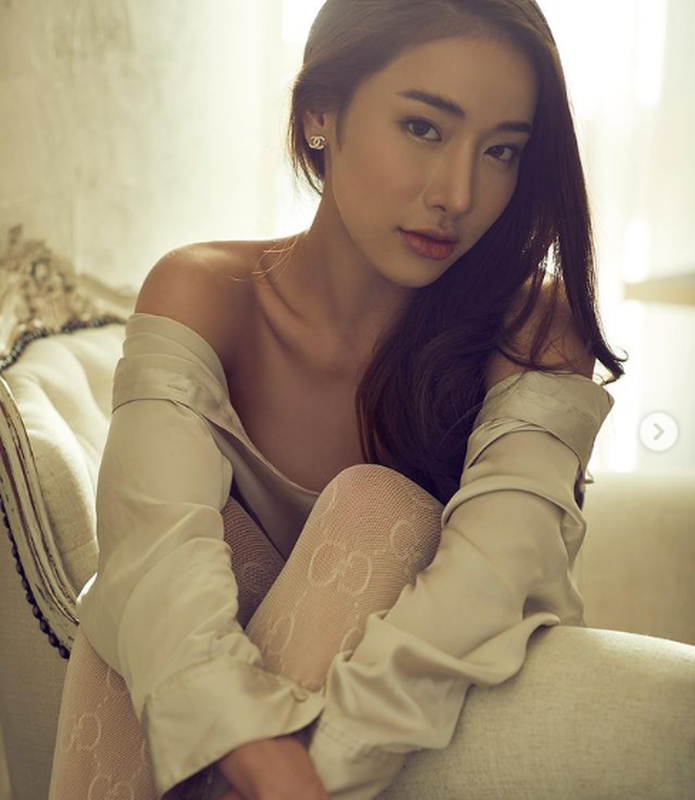 Hot girl xu Chua Vang khoe duong cong goi cam du khong 