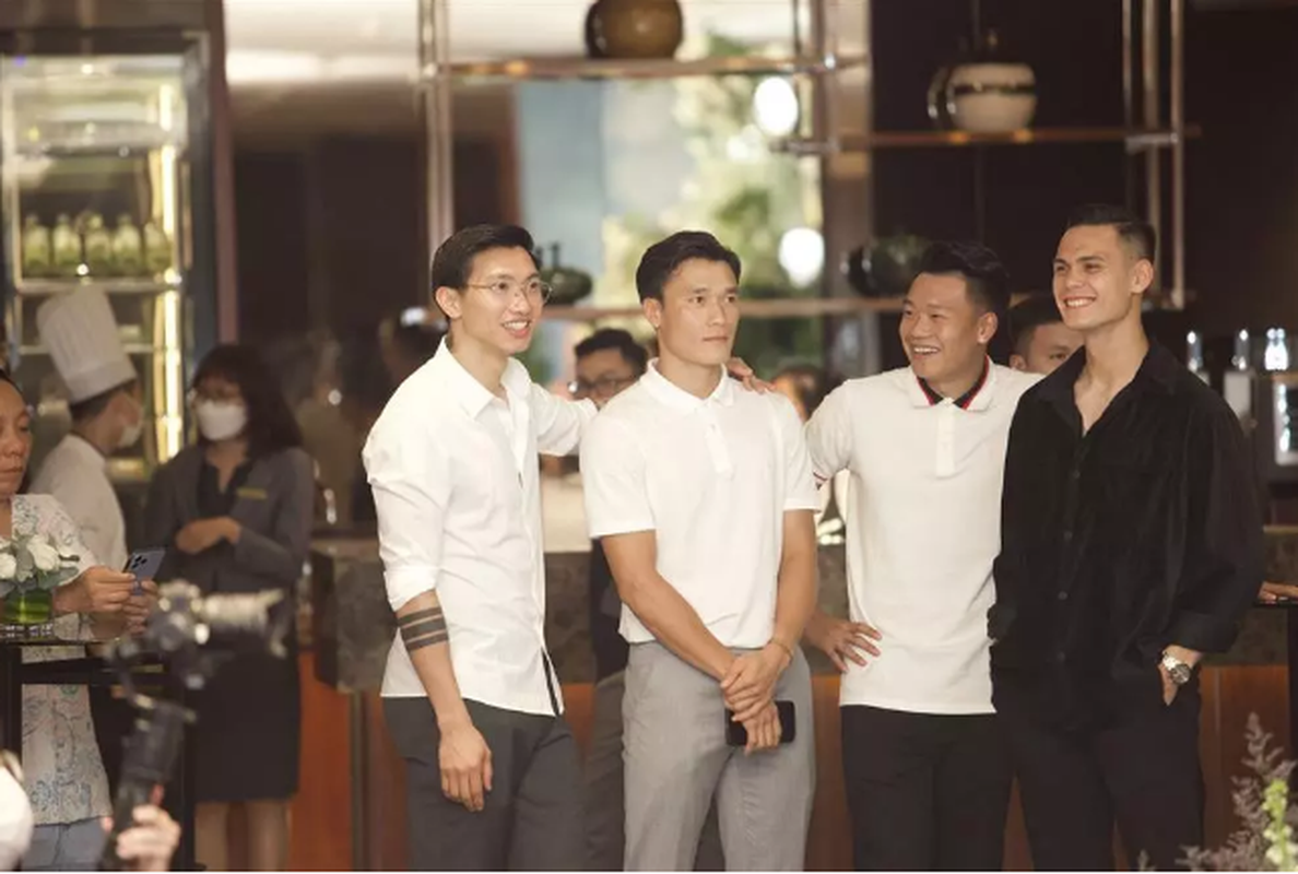 Đoàn Văn Hậu chạm mặt tình cũ, thái độ người trong cuộc ra sao? - Hình 2 Doan Van Hau cham mat tinh cu, thai do nguoi trong cuoc ra sao?-Hinh-2