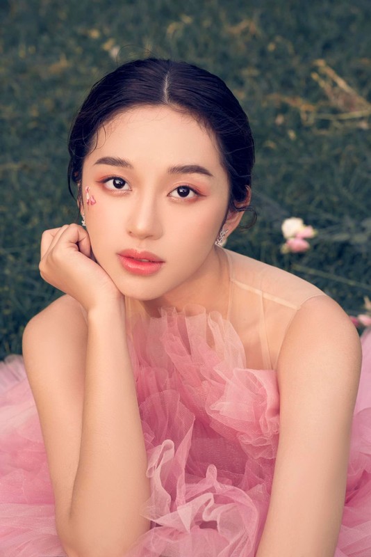 Chụp ảnh căn cước công dân, gái xinh bất ngờ nổi tiếng khắp MXH - Hình 11 Chup anh can cuoc cong dan, gai xinh bat ngo noi tieng khap MXH-Hinh-11