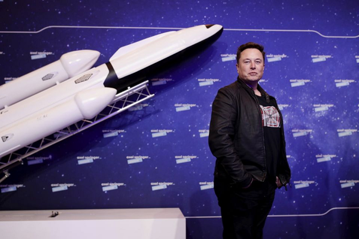 Ca khia loat “ong lon” cong nghe, Elon Musk roi cung nhan... trai dang-Hinh-6