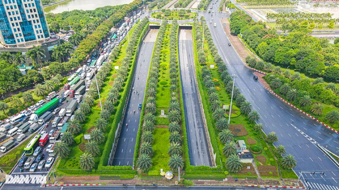 Con đường “bức tường xanh” đẹp như trên phim ở Hà Nội - Hình 4 Con duong “buc tuong xanh” dep nhu tren phim o Ha Noi-Hinh-4