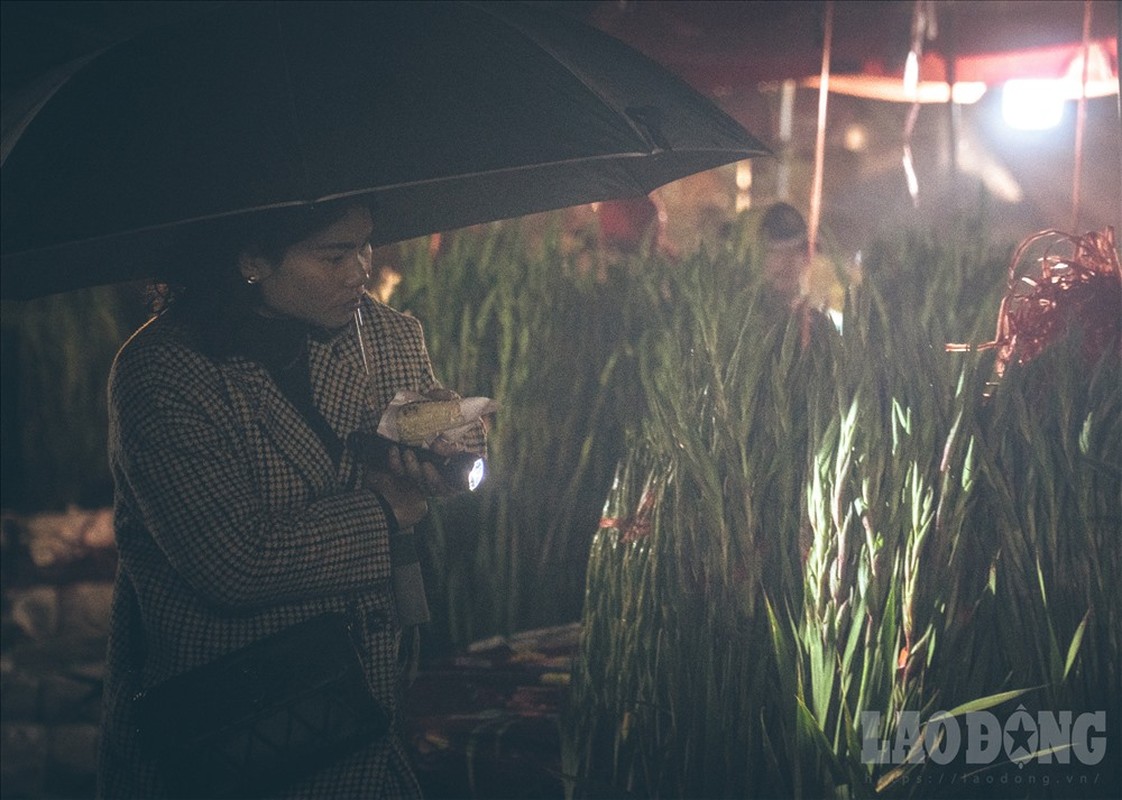 “Cho khong ngu” tap nap nhung ngay giap Tet Nguyen Dan 2020-Hinh-10