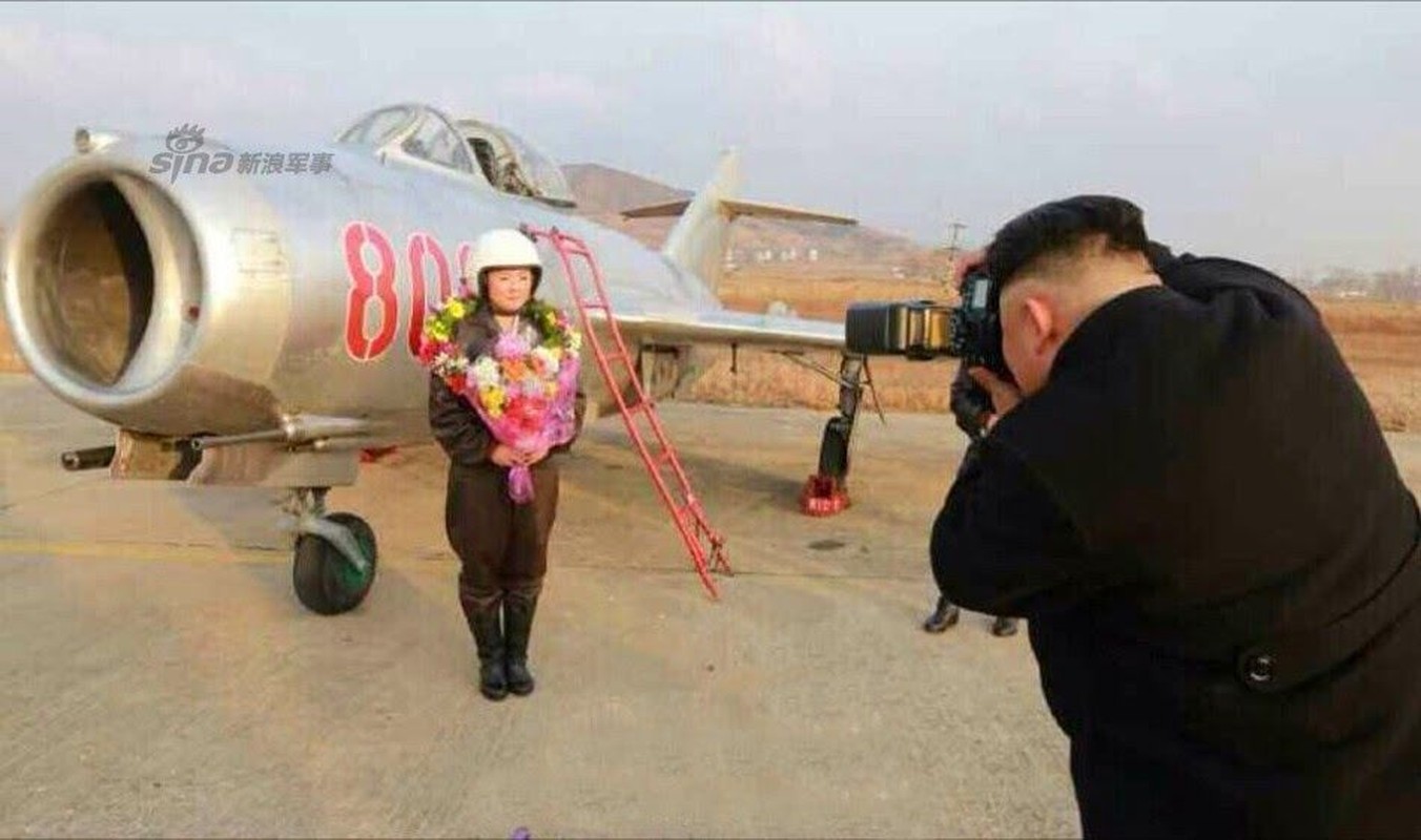Bat ngo voi hai quoc gia van su dung tiem kich MiG-15-Hinh-8