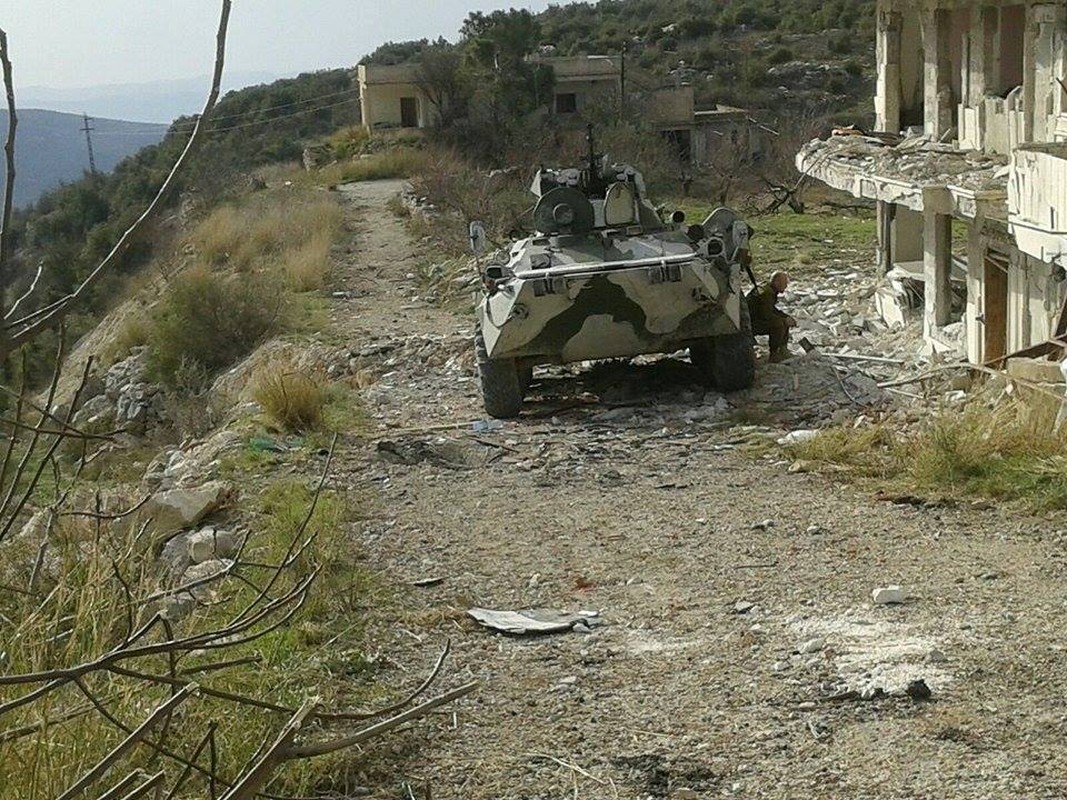 Khoanh khac xe thiet giap BTR-82 cua Nga no tung o Syria-Hinh-9