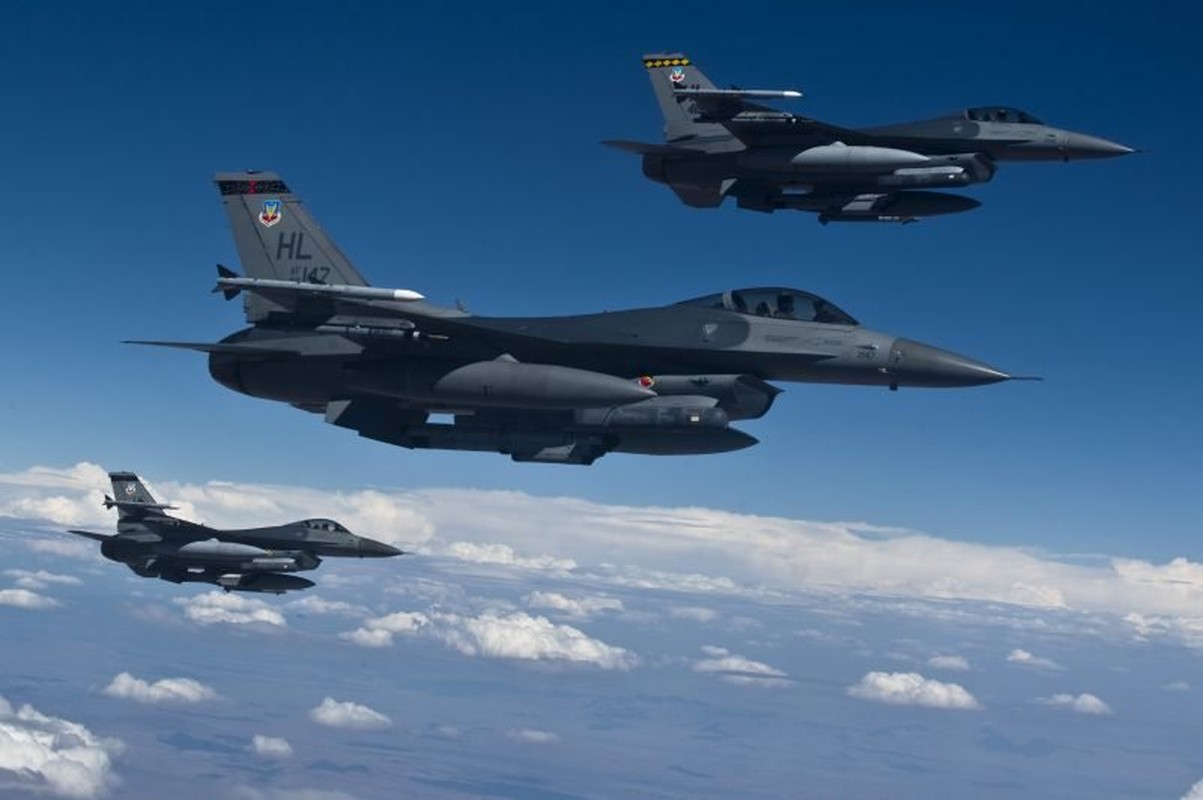 Israel ban tiem kich F-16 gia cuc re, chi nhinh 70 ty Dong moi chiec-Hinh-15