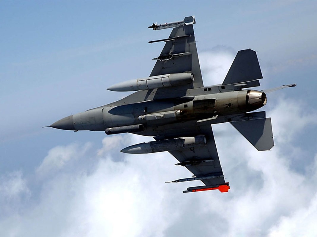 Israel ban tiem kich F-16 gia cuc re, chi nhinh 70 ty Dong moi chiec-Hinh-6