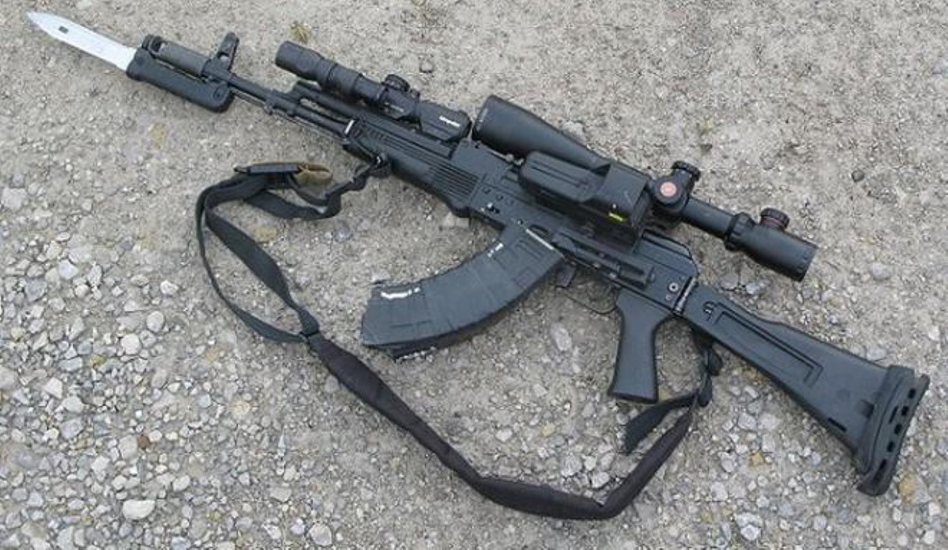 Ly khai Ukraine bat ngo co sung truong tan cong AK-103-Hinh-12