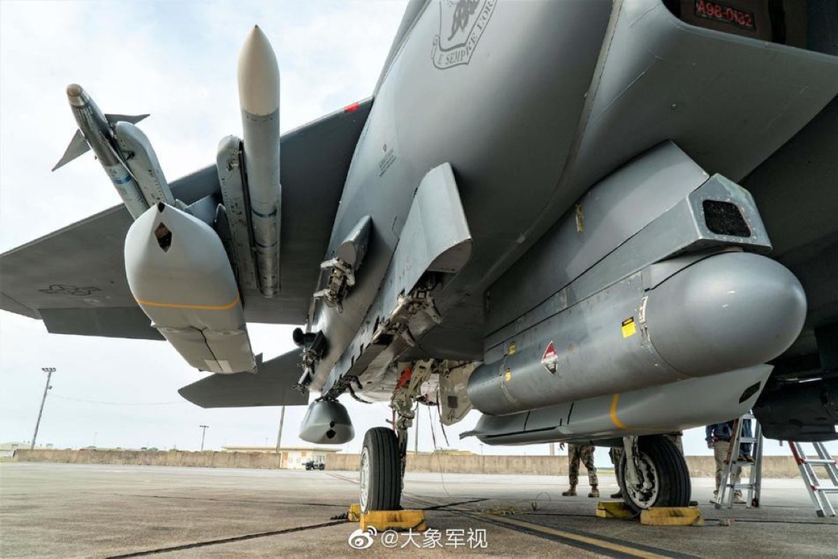 The F-15E design is similar to that when it comes with 5 10-inch picture-3-shaped-3 bottles