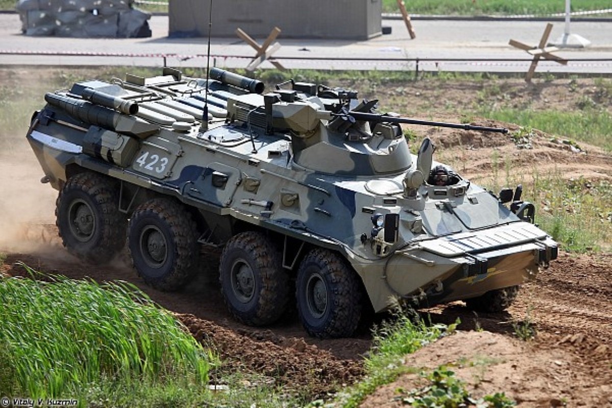 Thiet giap BTR-82 Nga lai dam nhau voi xe quan su My o Syria-Hinh-4