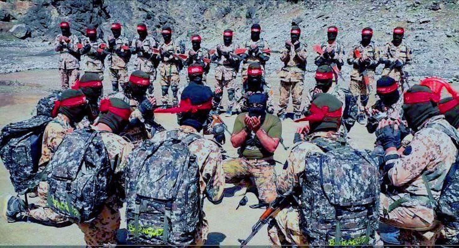 Red Group - Biet doi khet tieng cua Taliban-Hinh-3