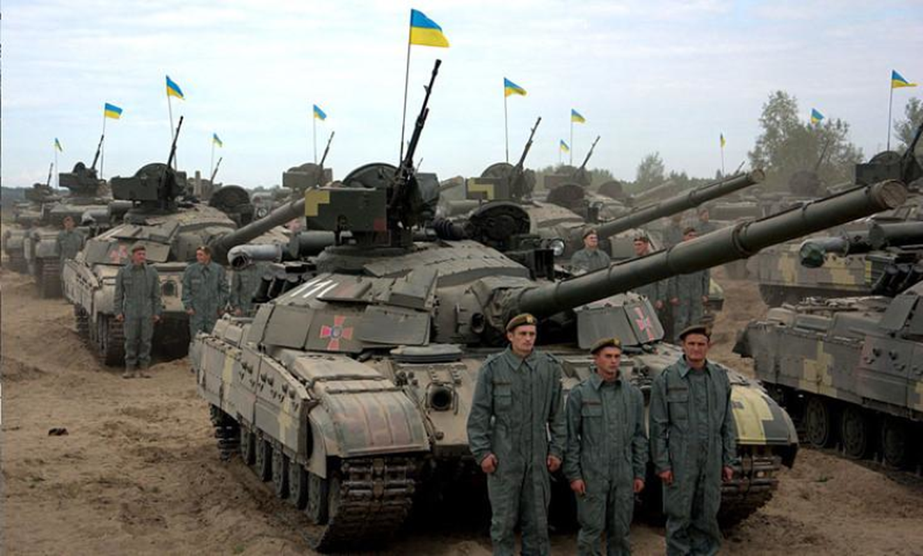 Xe tang T-64BM Bulat cua Ukraine doi dau voi T-72B3 cua phe ly khai-Hinh-5