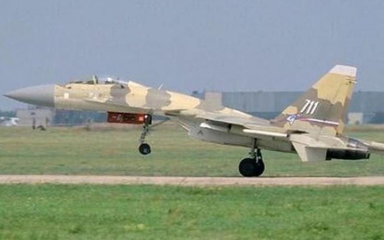 Man trinh dien kho tin cua tiem kich Su-37 mang ve cho Nga 10 ty USD-Hinh-4