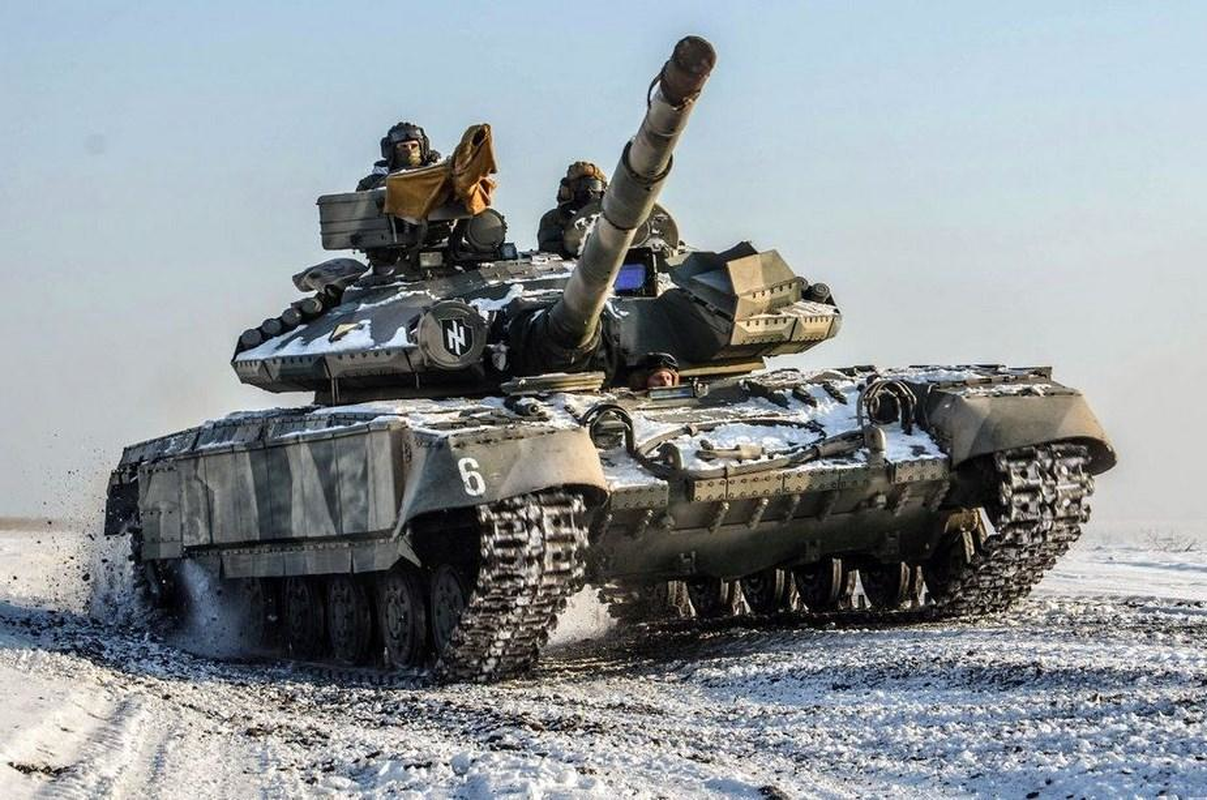 Xe tang chi huy T-64BVK nang cap sau cua Ukraine vuot troi T-90K Nga?-Hinh-14