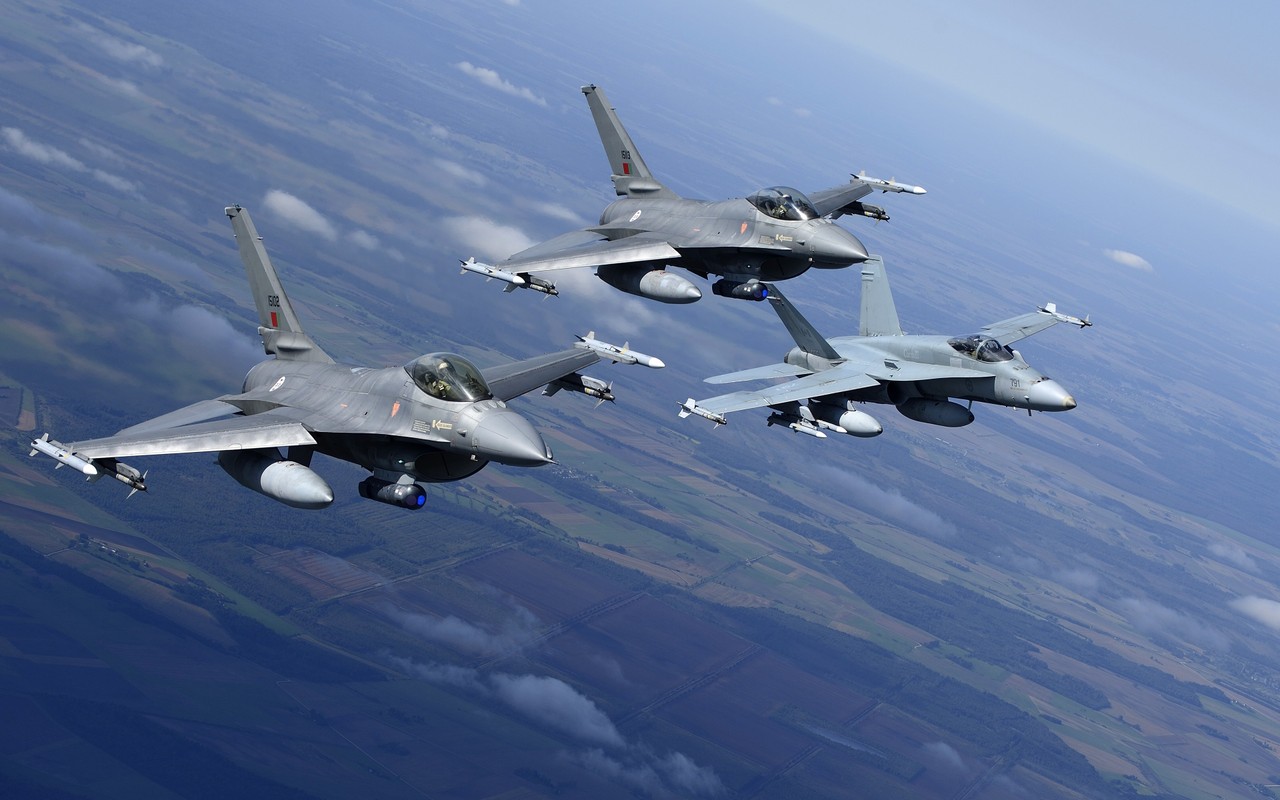 Tai sao NATO va My chua vien tro tiem kich F-16 cho Ukraine?-Hinh-2