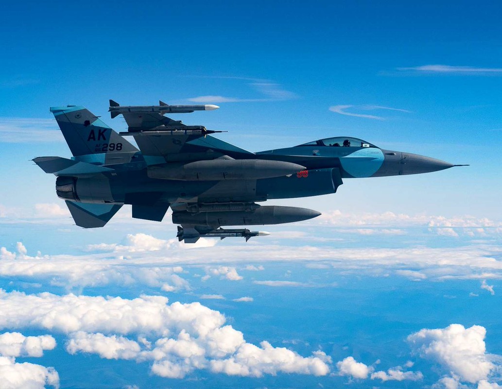 Tai sao NATO va My chua vien tro tiem kich F-16 cho Ukraine?-Hinh-3