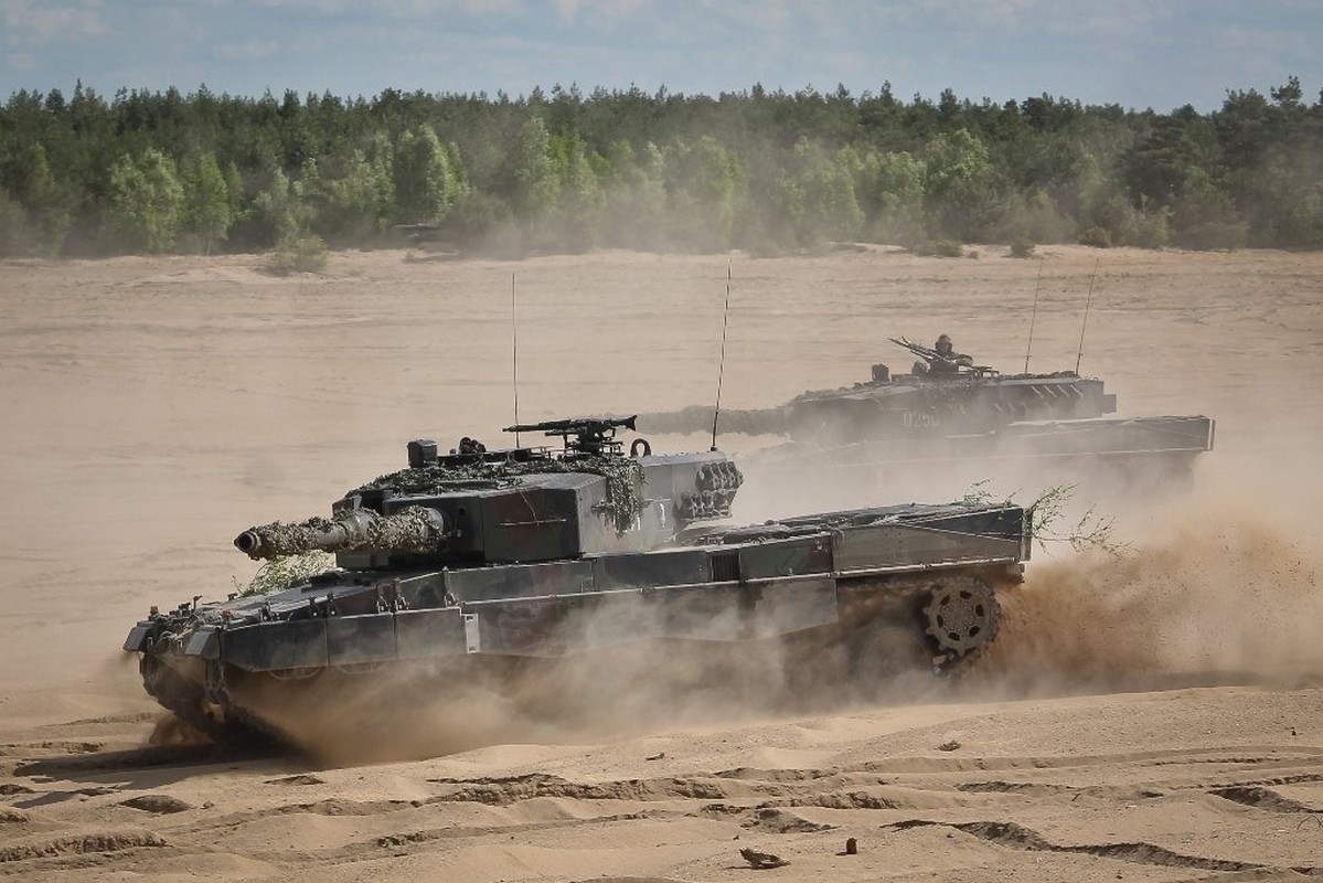 Đức sẽ viện trợ Leopard 2 cho Ukraine đối đầu xe tăng Nga - Hình 5 Duc se vien tro Leopard 2 cho Ukraine doi dau xe tang Nga-Hinh-5