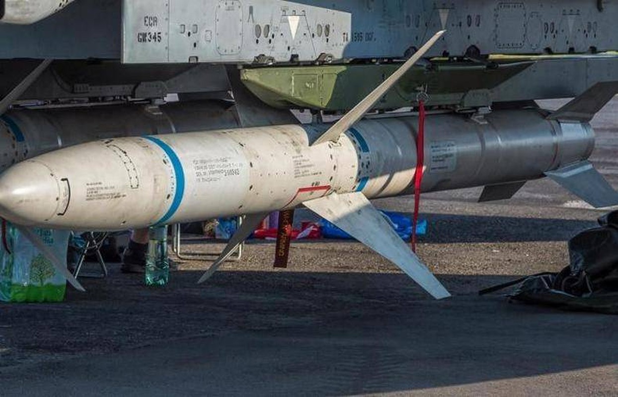 Bao Ukraine: Qua kho de HIMARS phong duoc AGM-88 HARM-Hinh-8