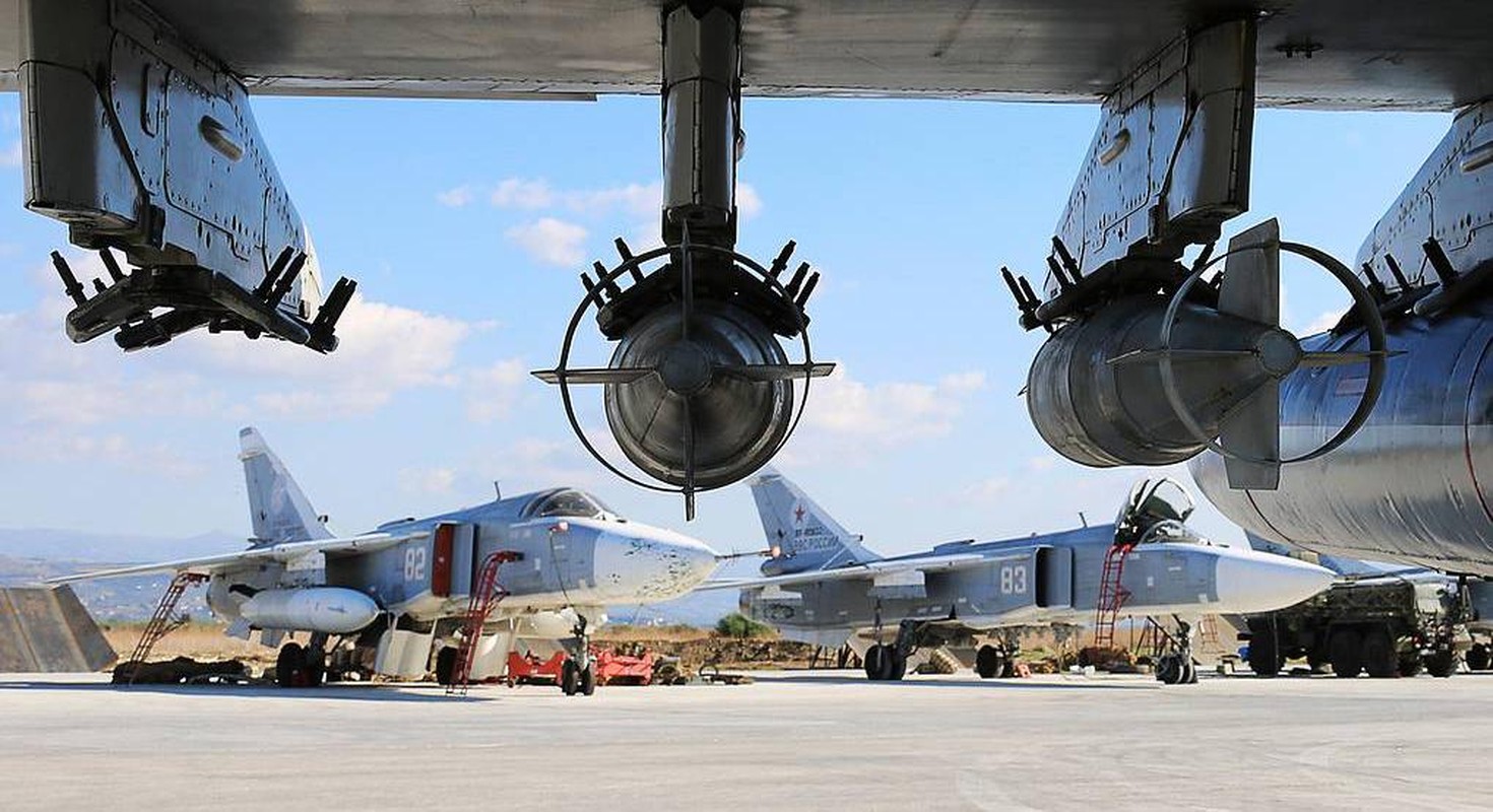 'Kiem si' Su-24 Ukraine trang bi ten lua Kh-25MP de truy tim he thong phong khong Nga?-Hinh-19