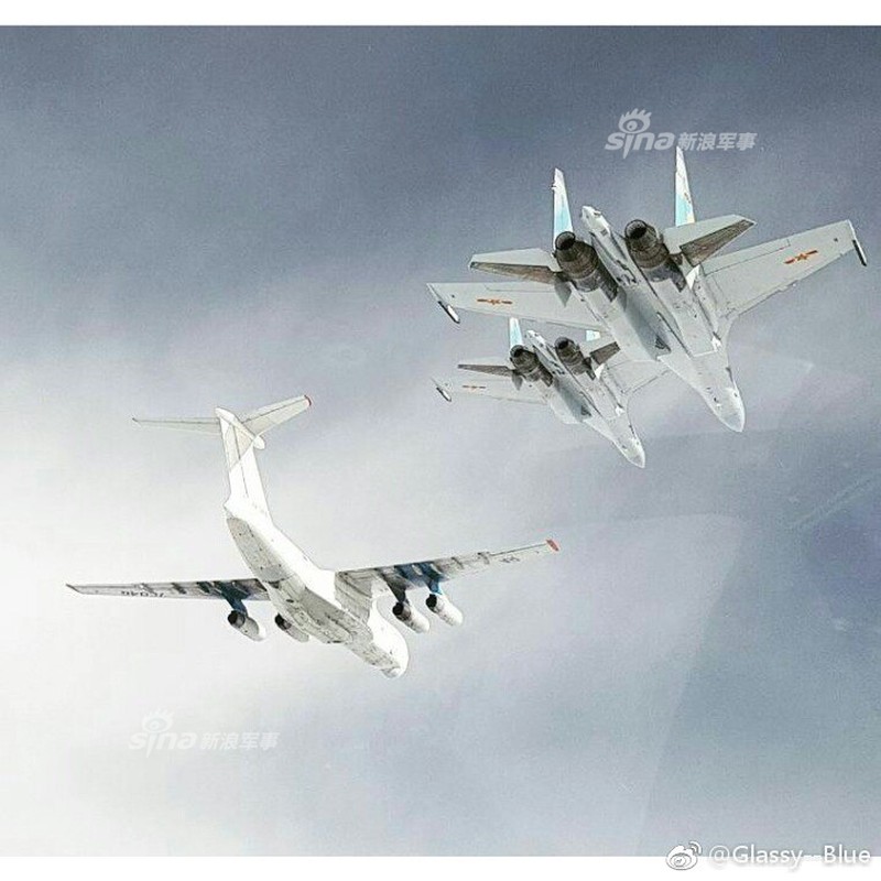 Hinh anh moi nhat ve tiem kich Su-35 cua Trung Quoc-Hinh-2