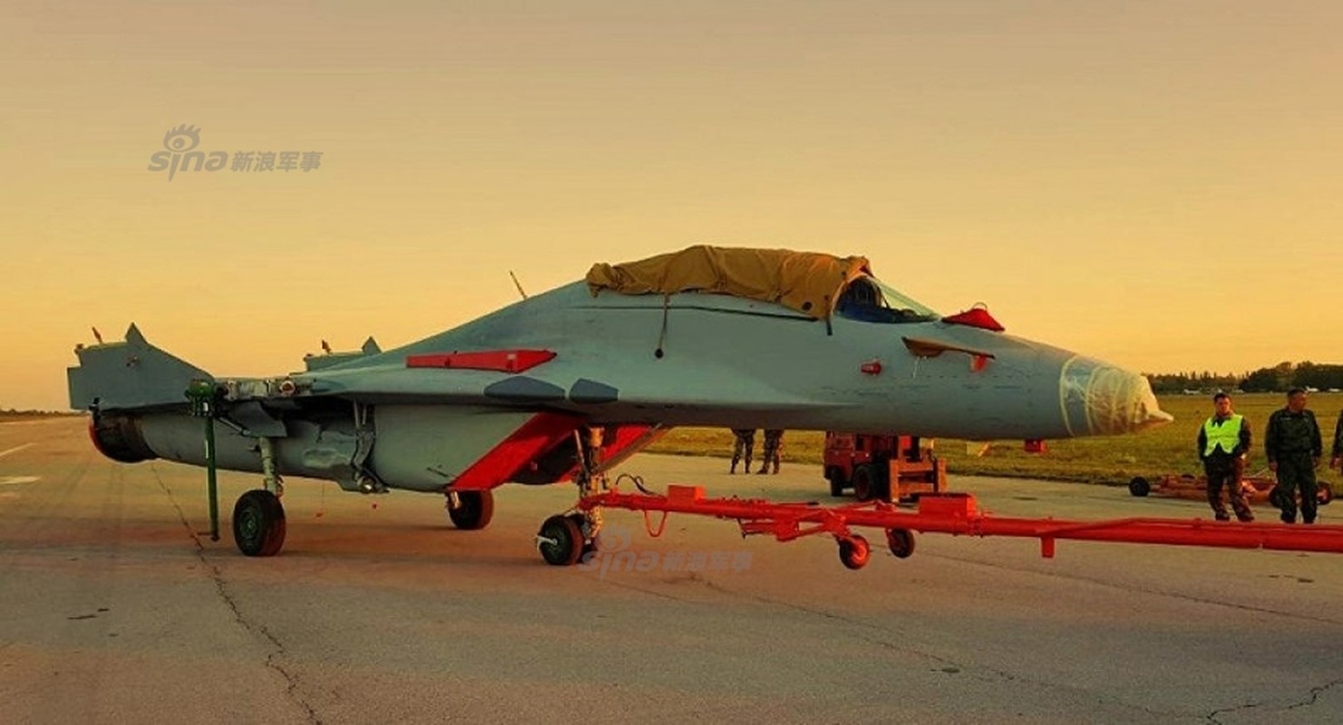 Muc kich canh Nga &quot;cho khong&quot; Serbia chien dau co MiG-29