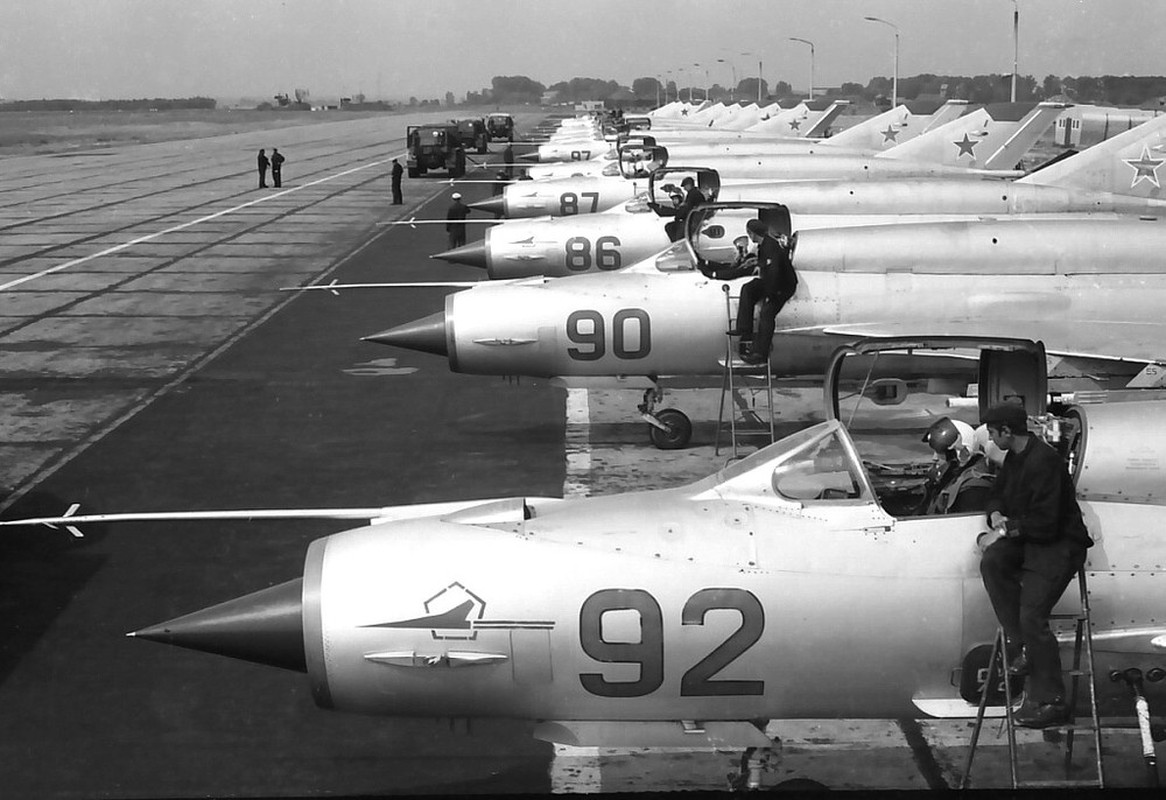 Tiem kich MiG-21 lam that bai am muu khung khiep cua CIA the nao?-Hinh-6