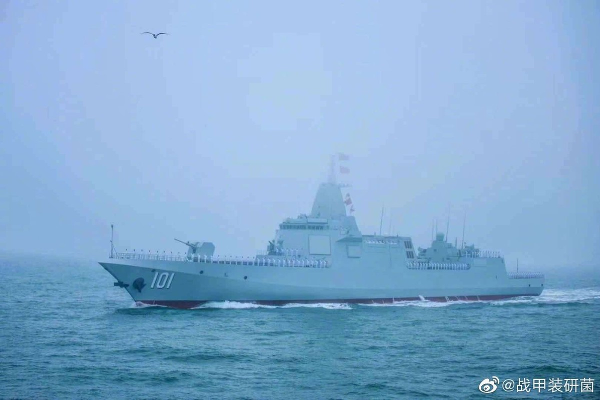 Type 055 Trung Quoc la 