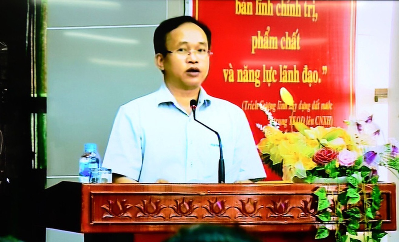 Chu tich UBND TP HCM xin loi nguoi dan Thu Thiem-Hinh-9