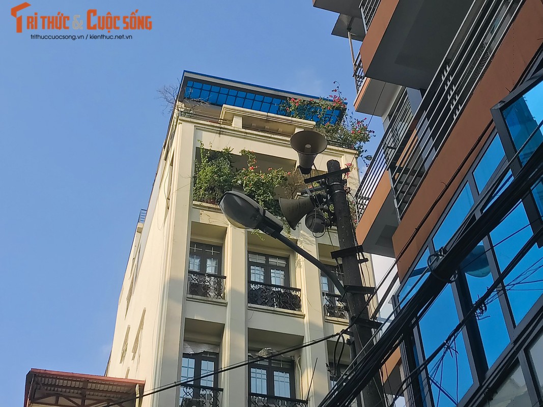 Cận cảnh dàn loa phường Thủ đô hiện như thế nào? - Hình 3 Can canh dan loa phuong Thu do hien nhu the nao?-Hinh-3