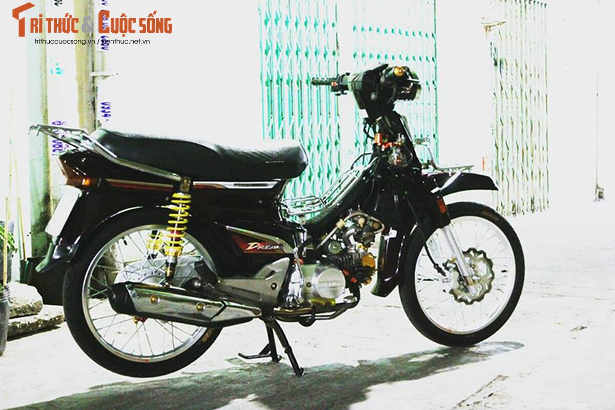 Honda Dream Việt độ kiểng cực chất tại Sài Gòn