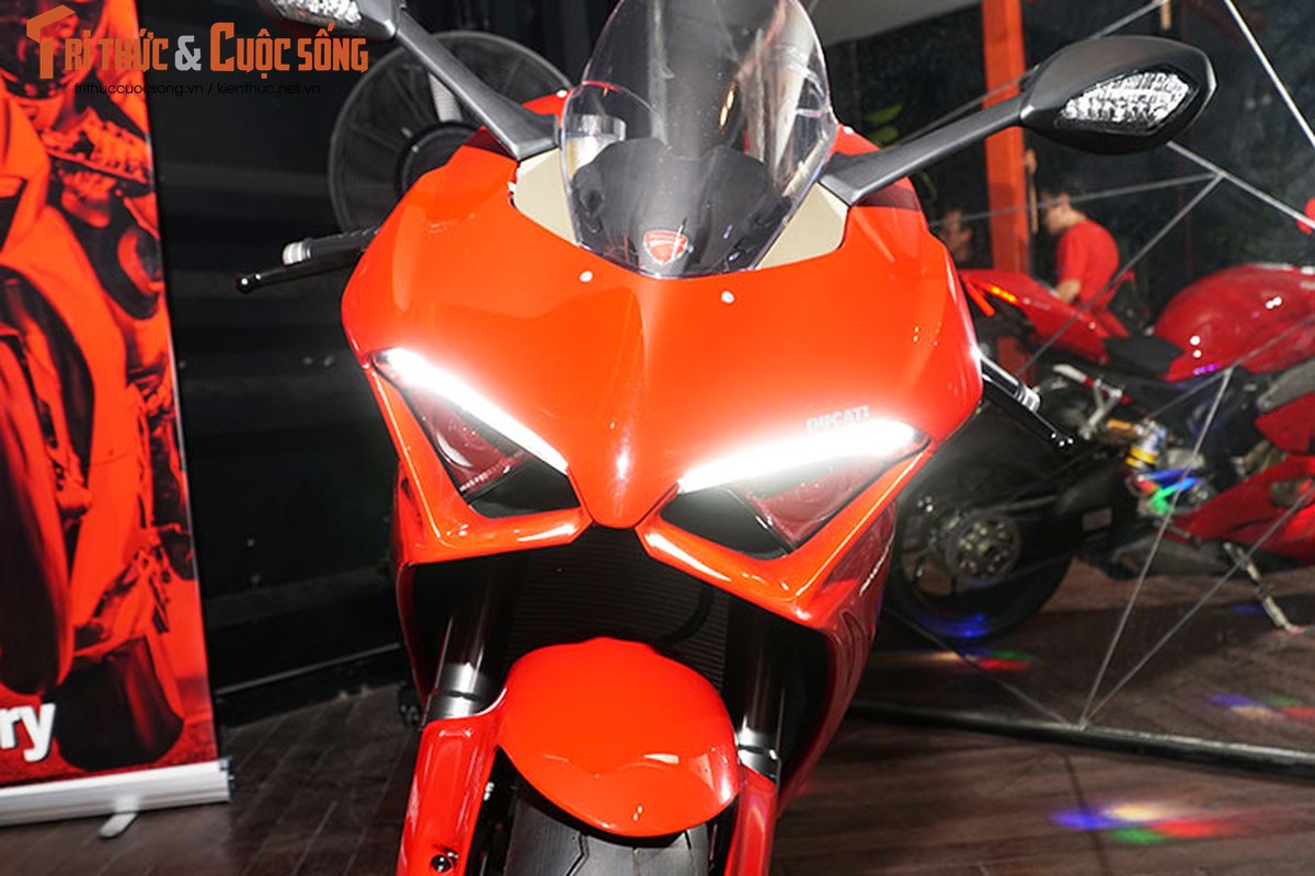 Can canh sieu moto Ducati V4 gia 760 trieu tai Ha Noi-Hinh-4